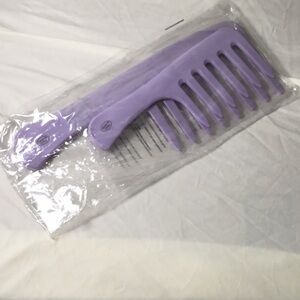 Monat Purple Wide-Tooth Comb set of 2